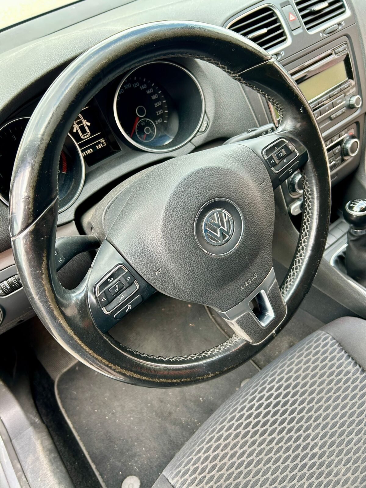 VOLKSWAGEN GOLF VI 1.6 TDI ADVANCE  