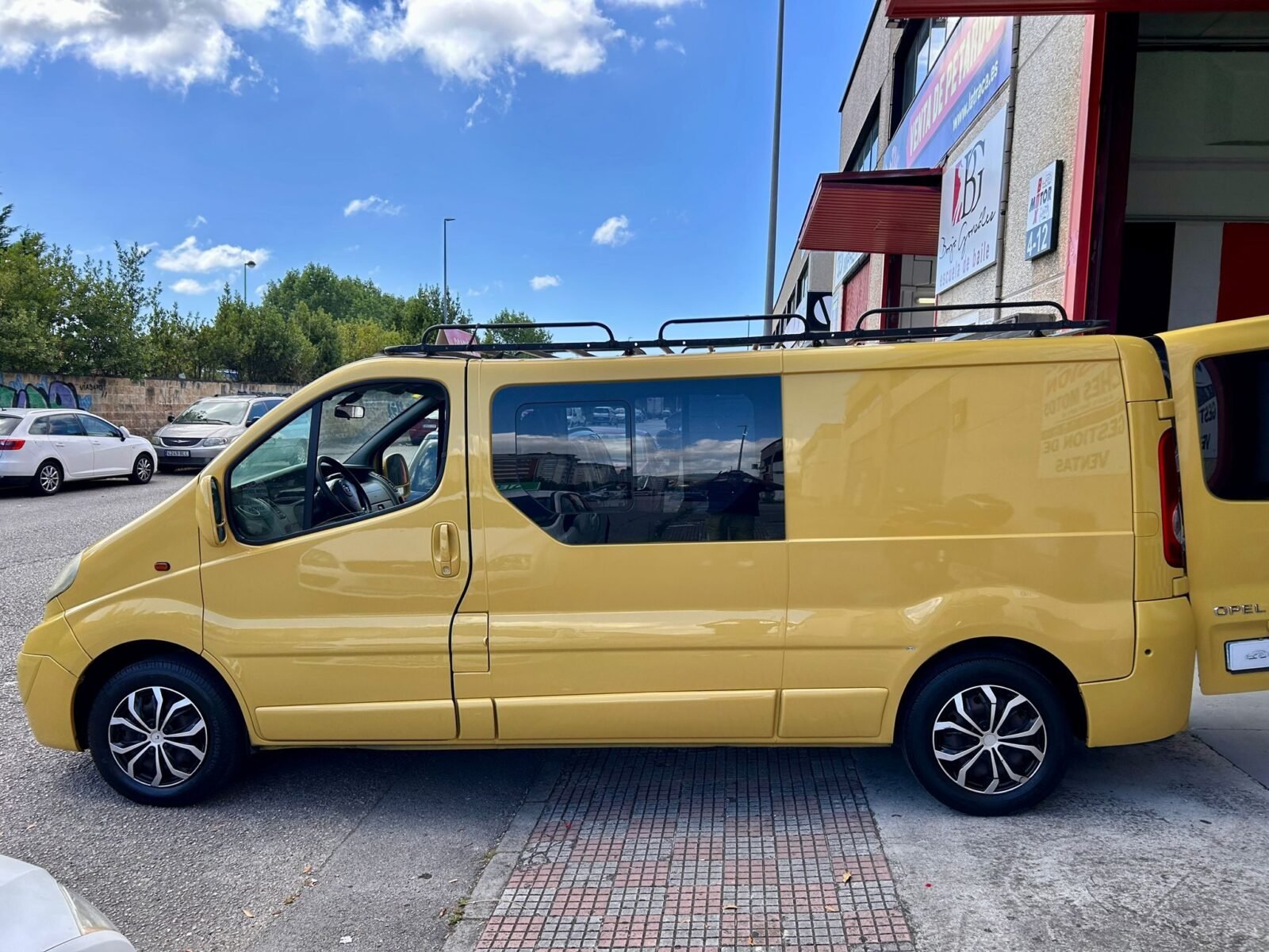 OPEL VIVARO 2.0 CDTI L2 ACRISTALADA