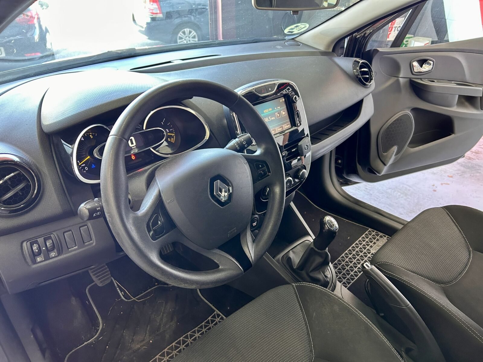 RENAULT CLIO III 1.5 DCI