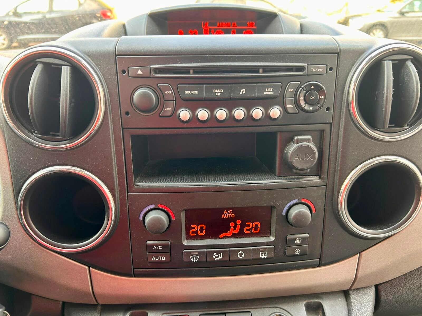 PEUGEOT PARTNER TEPEE OUTDOOR 1.6 HDI
