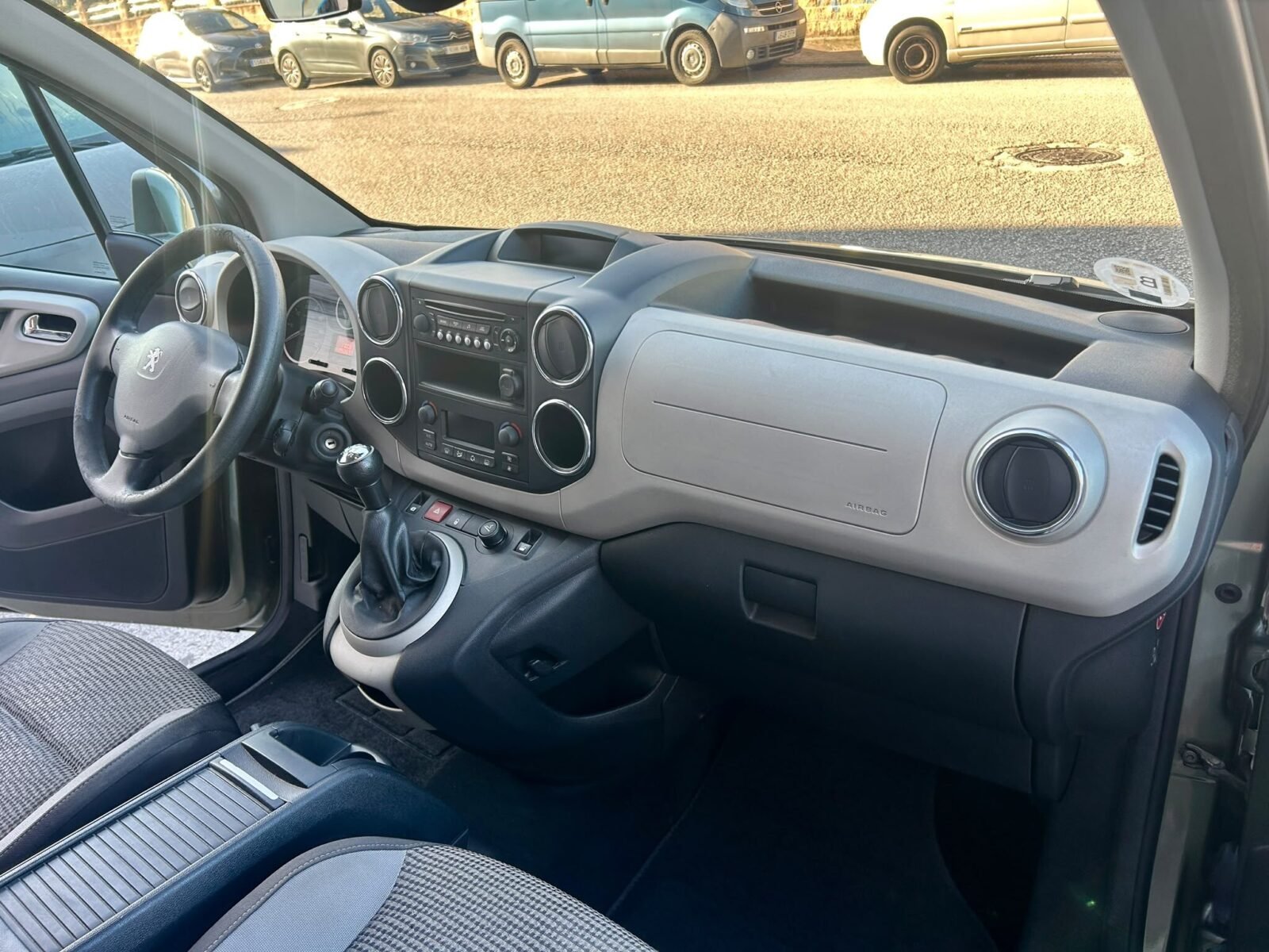 PEUGEOT PARTNER TEPEE OUTDOOR 1.6 HDI