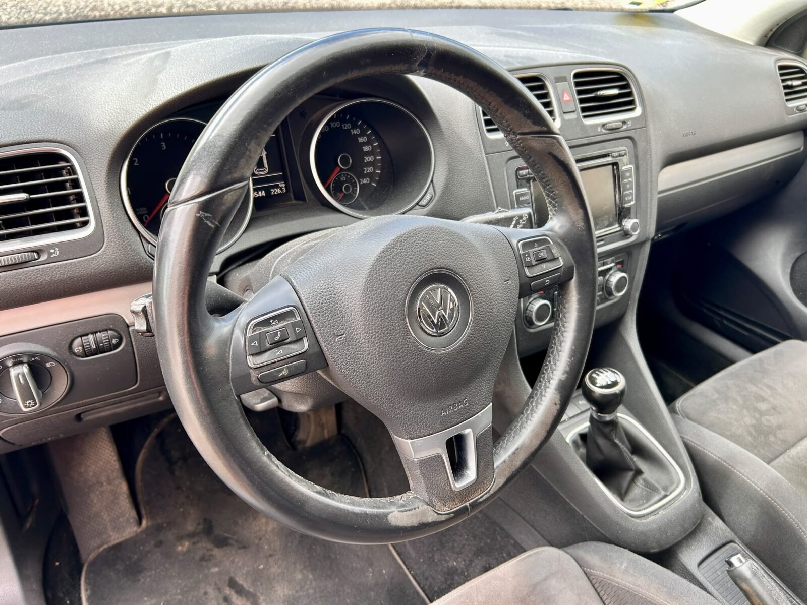 VOLKSWAGEN GOLF VI 1.6 TDI SPORT