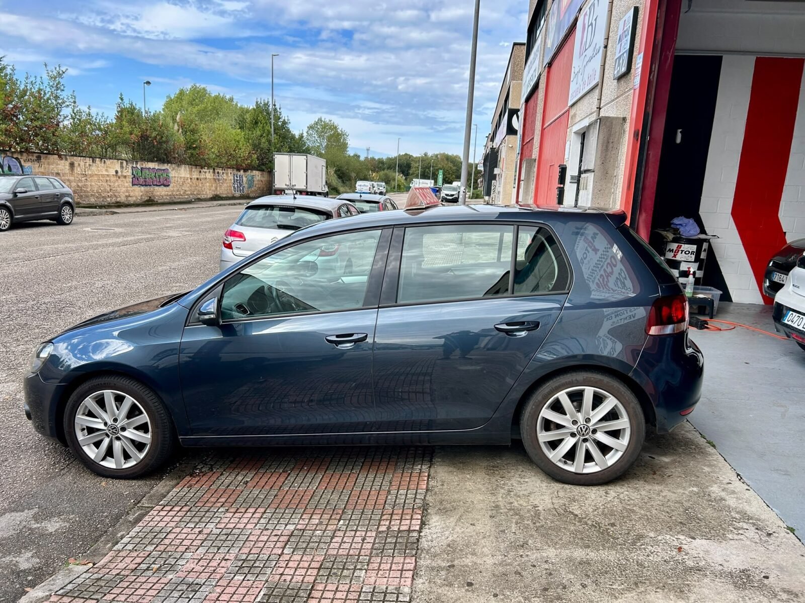 VOLKSWAGEN GOLF VI 1.6 TDI SPORT