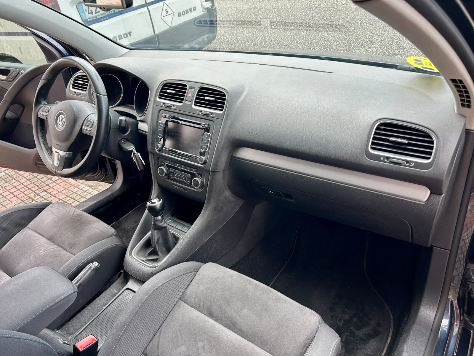 VOLKSWAGEN GOLF VI 1.6 TDI SPORT